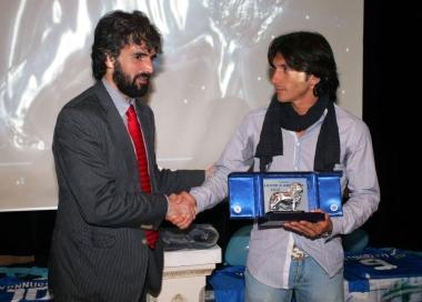 <b>Lultimo vincitore. </b>Ighli Vannucchi ritira il Leone dargento 2010 