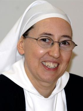 Suor Marie Simon Pierre guarita dal Parkinson 