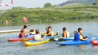 Invito a tutte le scuole per provare con la canoa