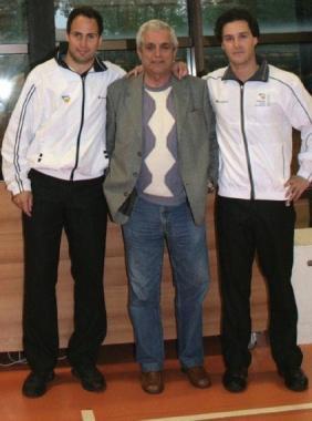 Gli arbitri col presidente Gozzoli 