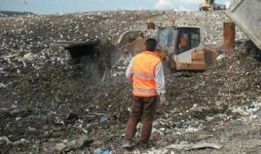 Discarica, rifiuti in più da Napoli