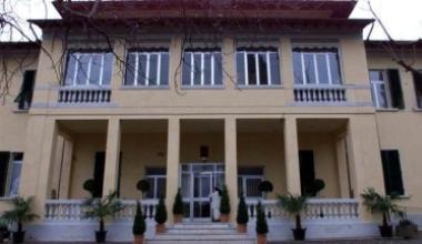 Nonno si allontana dalla casa di riposo Trovato 6 ore dopo addormentato in un fosso