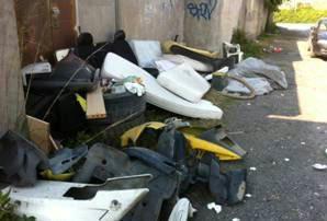 Una discarica nella zona di via Bordigona 