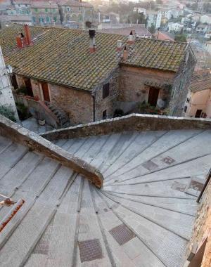 Il centro storico di Campiglia 