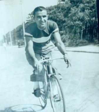 Cesare Del Cancia in una foto di quando era nel pieno della sua attivit&agrave; agonistica Ha vinto anche una Milano Sanremo 