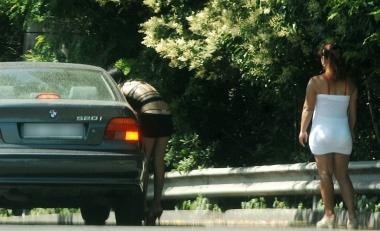 Sesso a pagamento sulle strade (foto d’archivio)