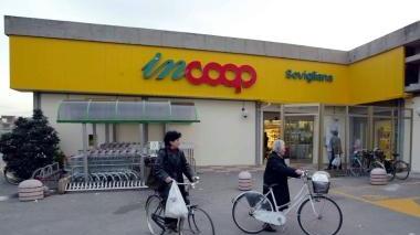 Il supercato InCoop di Sovigliana dove è avvenuto il furto ad opera di un georgiano che è stato arrestato