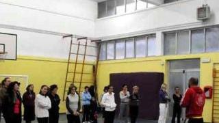 Lezione di autodifesa femminile