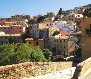 Il centro storico di Rio Elba 