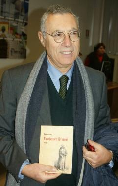 Lorenzo Greco con il suo ultimo libro 
