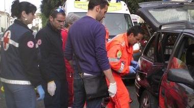 <b>INCIDENTE.</b> All’ incrocio tra via Roma e via Trento