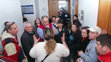 Protesta per il sociale in Comune