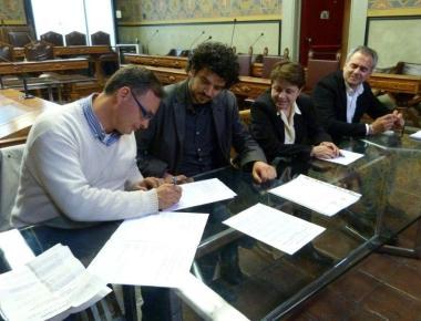 <b>LA FIRMA </b>del protocollo ieri mattina nella sala consiliare della Provincia   
