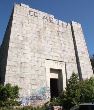 Facciamo qualcosa per salvare il monumento a Ciano