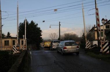 Un passaggio a livello a Pieve San Paolo (Vip)  
