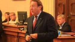 L’assessore al bilancio Valter Nebbiai ha incassato il sì del consiglio al consuntivo 2010. E’ preoccupatissimo per gli effetti del federalismo municipale: nel 2012 sono probabili tagli choc su molti servizi