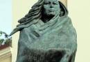 La grande pellerossa che troneggia a Capezzano Pianore