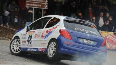 <b>35 ANNI.</b> Mirko Strambi al volante della Peugeot 207