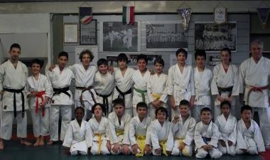 <b>ATHLETIC CLUB.</b> La squadra di karate della societ&agrave; di via Marradi che ha gareggiato a Firenze 