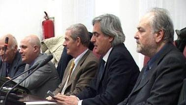 <b>TAGLI.</b> Una riunione dei sindaci con i vertici dell’Asl