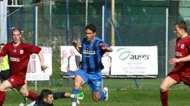 Un’azione di Pisa Sc-Pro Livorno di campionato