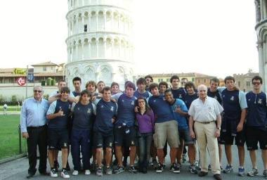 La squadra in piazza del Duomo 