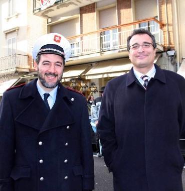 Il comandante Strippoli (a sinistra) ed il sindaco Lunardini 