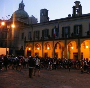 Partenza all’alba da Pontremoli della corsa denominata Via degli Abati