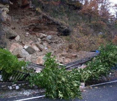 La frana sulla strada regionale 445 causa tensioni in giunta   