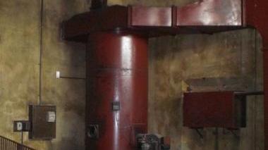 Un vecchio macchinario da conceria lasciato intatto nel Museo