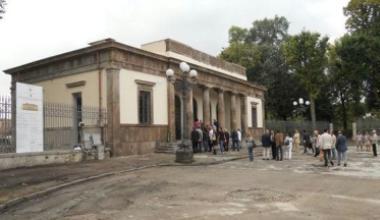 Un sopralluogo al Caff&eacute; delle Mura in corso di restauro 