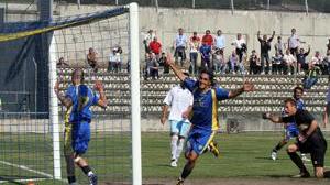 Carrarese liquida il Noceto (2-0) ma vince anche il Carpi: tutto come prima