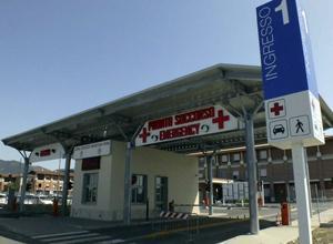 Gravissima donna medico nello scontro tra tre auto