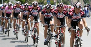 Ciclisti impegnati nel Giro 