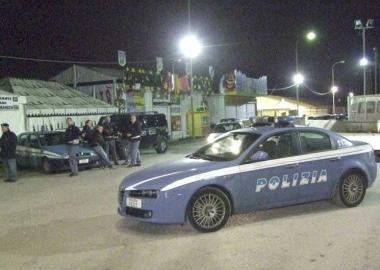 Una volante della polizia 
