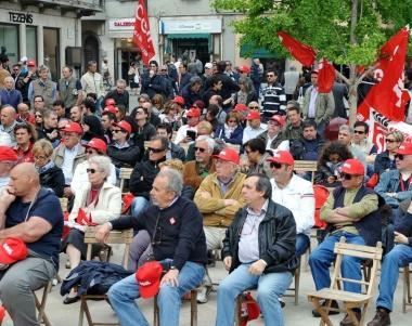 Cgil riunione in piazza del direttivo provinciale