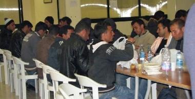 <b>PROFUGHI </b>tunisini alla mensa del SantAnna 