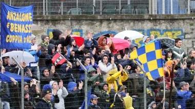 La curva dei tifosi azzurri