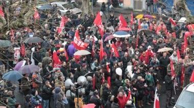 Sinistra e Idv sostengono lo sciopero della Cgil
