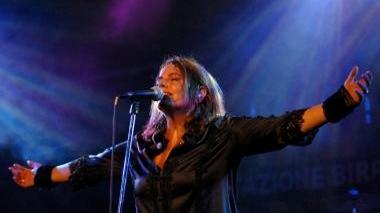 Nada durante il suo concerto a Castiglioncello che ha chiuso la stagione invernale di Armunia