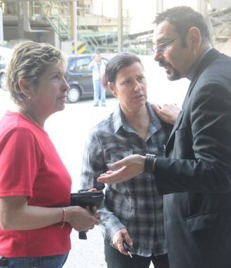 Don Nando parla con Lucia Togneri 