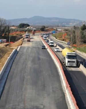 I lavori per lautostrada a Cecina 
