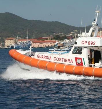 Una motovedetta della Guardia costiera 