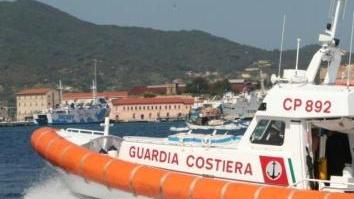 Una motovedetta della Guardia costiera