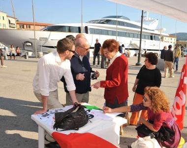 Il presidio della Cgil 