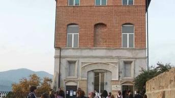 L’ingresso dell’Isis Foresi