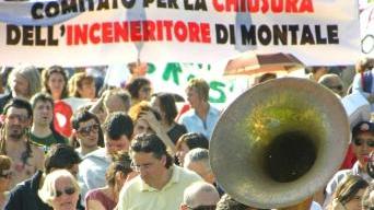Corteo contro l’inceneritore