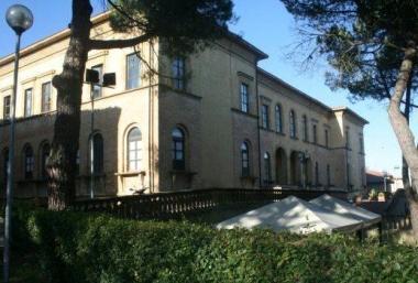 <b>SANTA CHIARA. </b>Lesterno della casa di riposo 