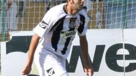 Cosentini in azione: domenica scenderà in campo dall’inizio?