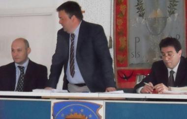 <b>LA COMMISSIONE.</b> Ieri aperte le buste per lassegnazione dei pontili 